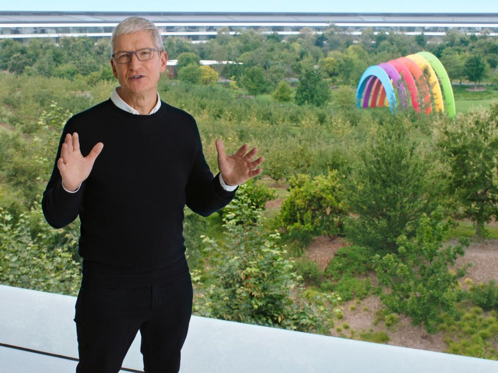 Изпълнителният директор на Apple Тим Кук обяви че очаква значителни