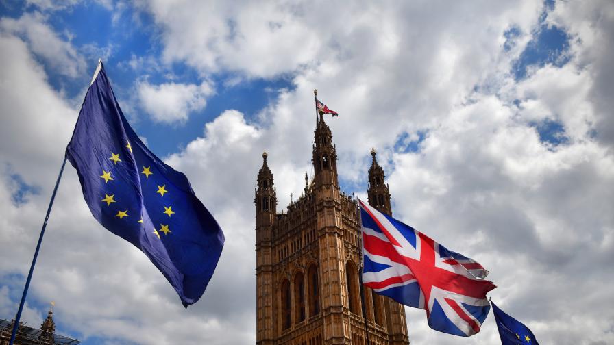 Brexit: Великобритания и ЕС постигнаха историческа сделка