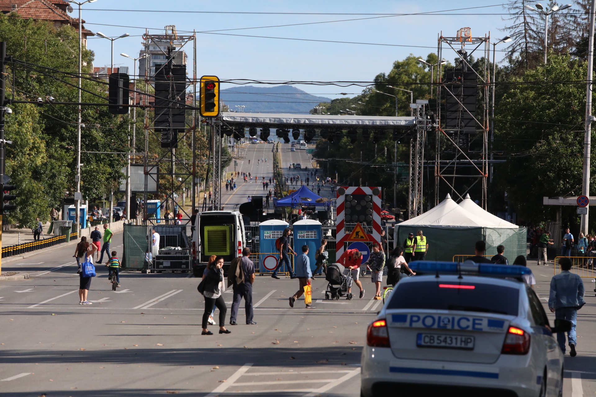 <p>Митинг-концерт блокира &quot;Орлов мост&quot;</p>