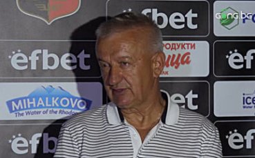 Ексцентричният собственик на Локомотив Пловдив Христо Крушарски отново блесна в типичния