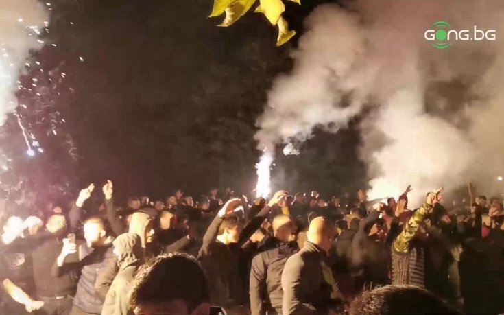 Ето как привържениците на ЦСКА отпразнуваха двата гола на Тиаго Родригес срещу Базел