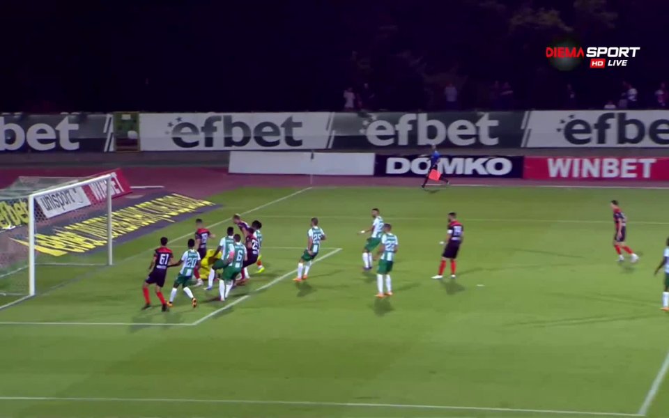 Локомотив Пловдив вече води с 2:1 при визитата си на