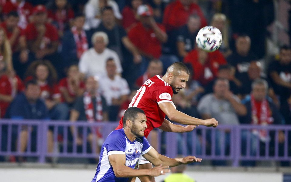 Футболистът на ЦСКА - Георги Йомов, бе доста критичен към