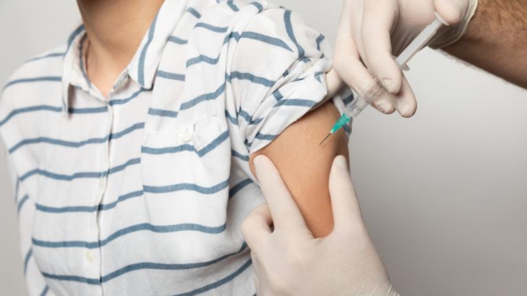  Какво би трябвало да знаем за бустерната доза ваксина против COVID-19 
