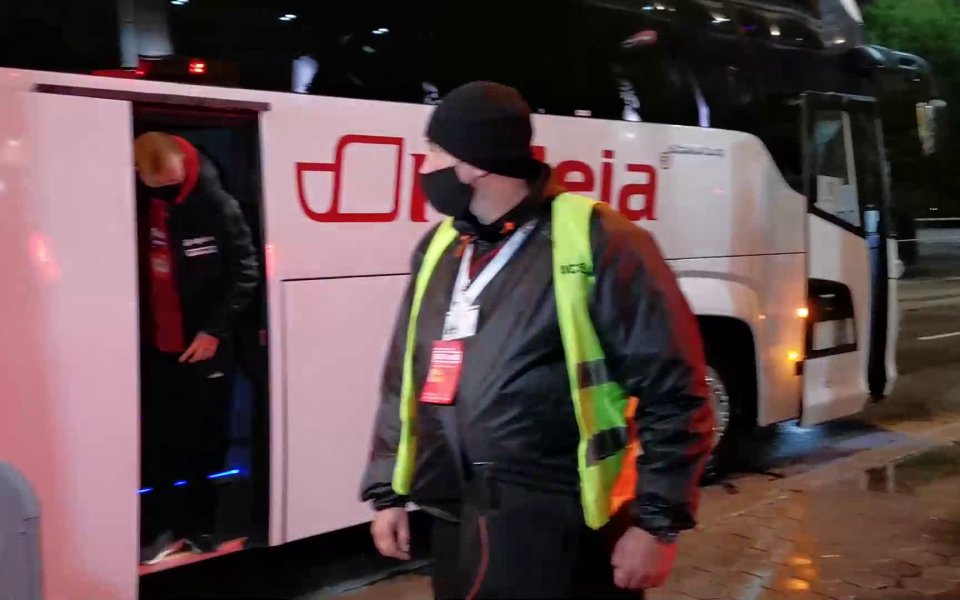 .native-ad-suggested-news { position: relative; margin-bottom: 40px; width: 100%; padding: 20px