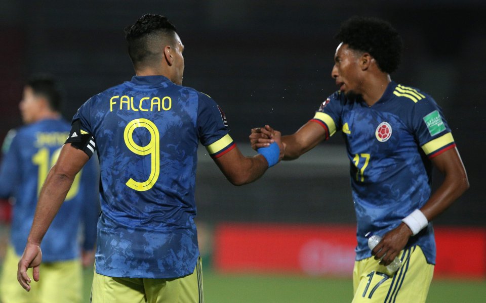 Колумбия открадна точка в последния момент срещу Чили