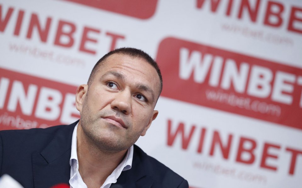 Боксовата ни звезда - Кубрат Пулев, заяви, че няма право