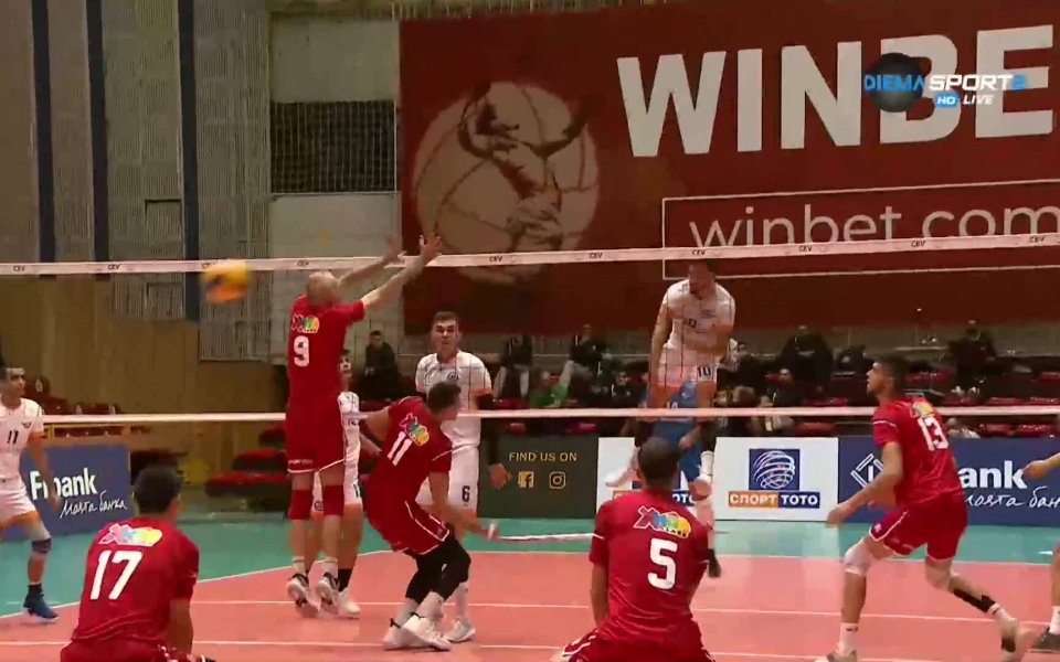 Волейболният тим на ЦСКА победи трудно отбора на Дунав с