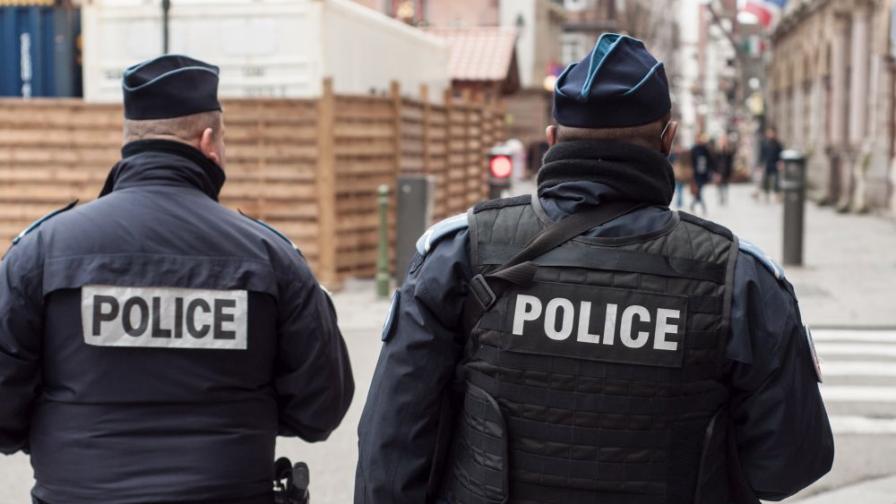 Парижката полиция обезвреди убиец с нож