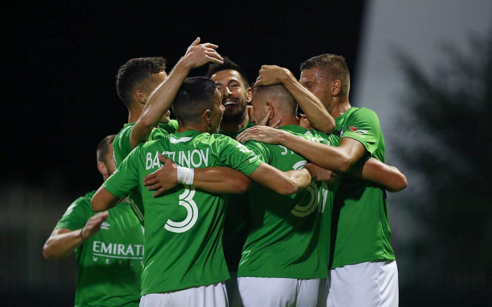 От днес, 10 ноември, всички детски и юношески отбори на