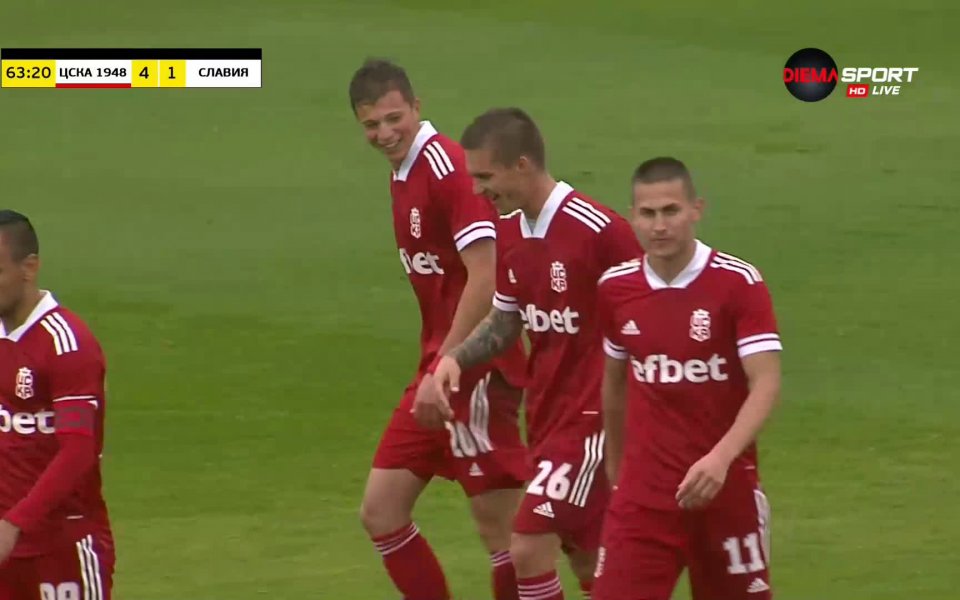 След час игра резултатът вече бе 4:1. След поредното страхотно