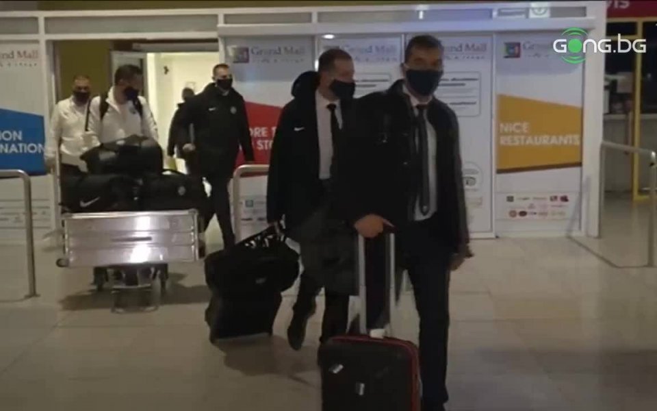 Отборът на Лудогорец се завърна в България след драматичната загуба