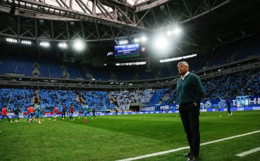 Наставникът на Динамо Киев Мирча Луческу изрази мнението че е момента Барселона не разполага