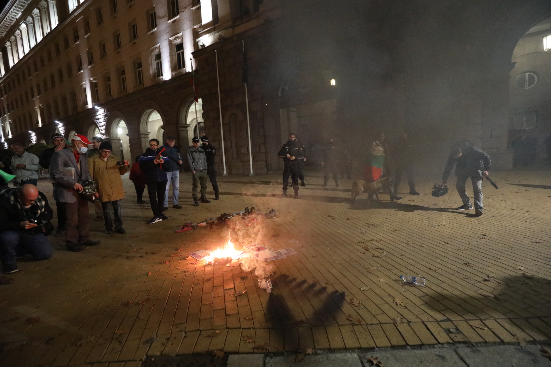 <p>120 дни на антиправителствени протести</p>
