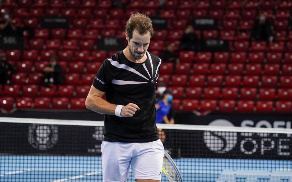 Французите Жил Симон и Ришар Гаске постигнаха победи в първия