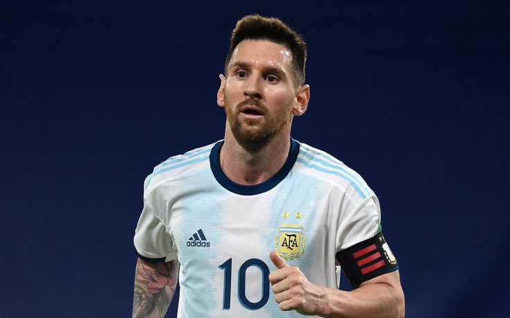 Барселона дава доживотна работа на Меси в клуба, за да го спре от напускане