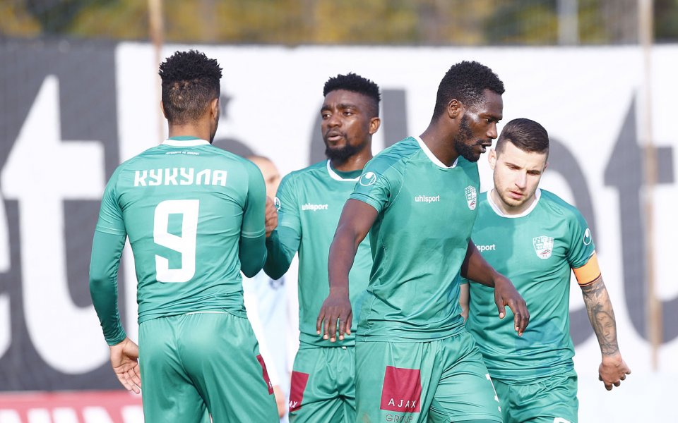 След като в понеделник вечер от старозагорския клуб обявиха три