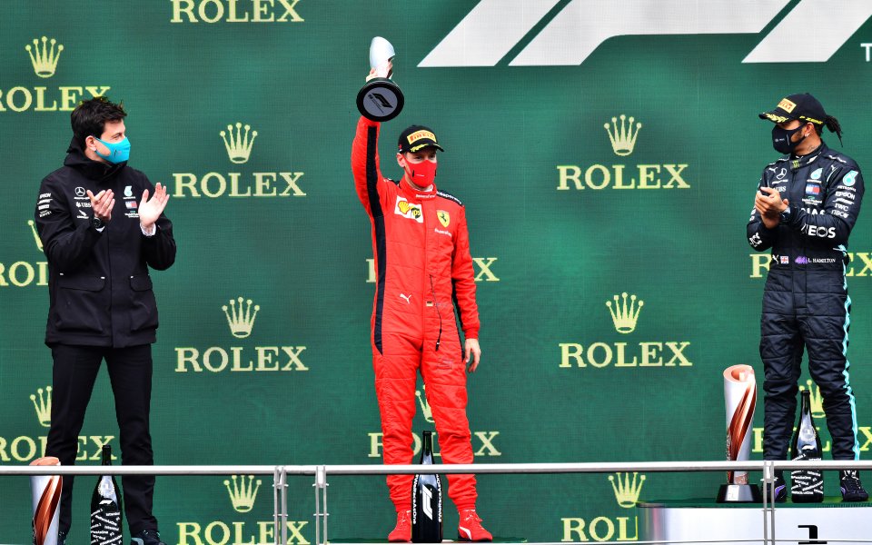 Себастиан Фетел изненадващо се качи на подиума в надпреварата на