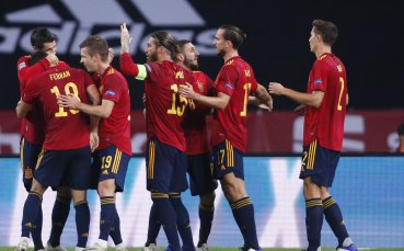 Отборите на Испания и Германия играят при резултат 3 0 в