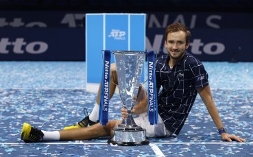 Даниил Медведев спечели титлата на финалния турнир на ATP в