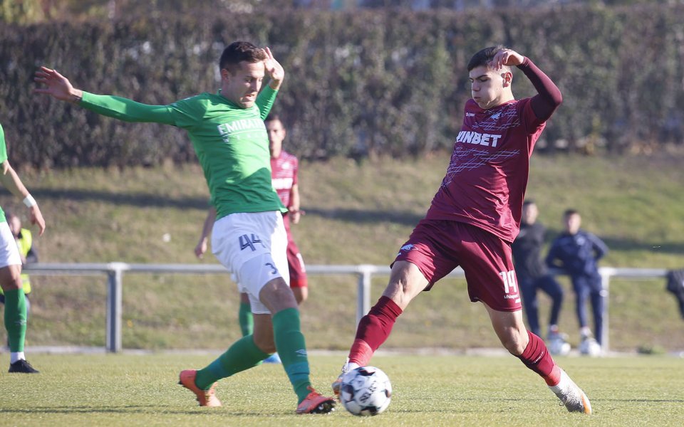 Септември София и Пирин Благоевград играят при 0:0 в дербито