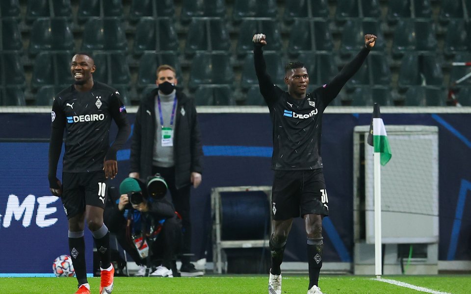 Отборът наБорусия Мьонхенгладбах разгроми Шахтьор Донецк с 4:0 в двубой