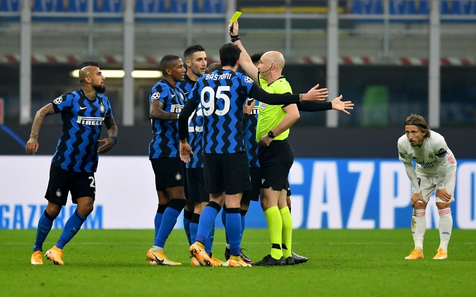 Интер ще глоби халфа си Артуро Видал заради необмислените му