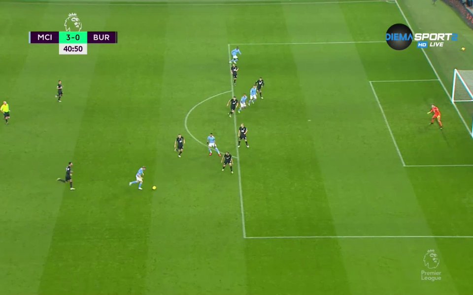 В 41-ата минута след страхотно прехвърлящо подаване на Де Бройне.