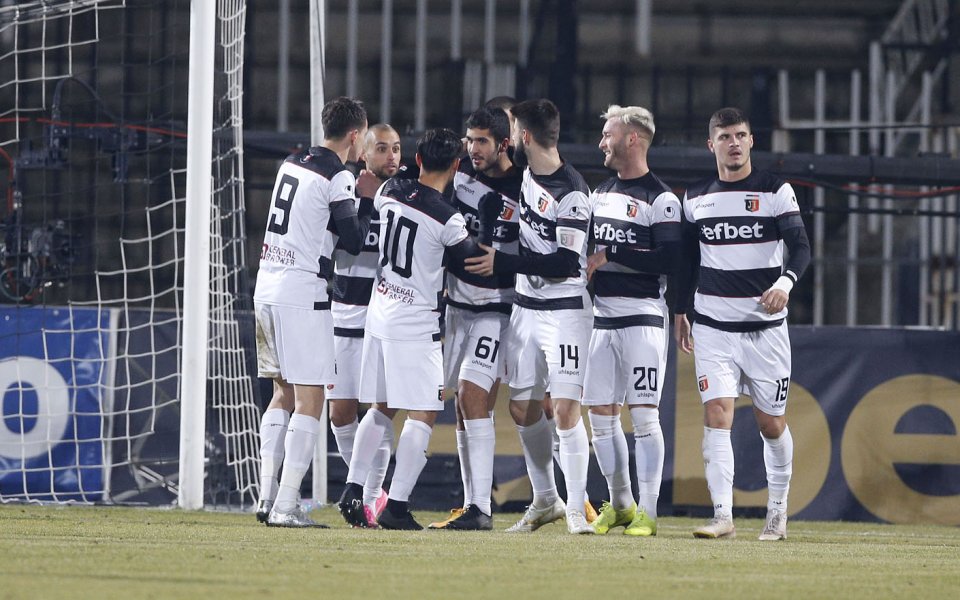 Локомотив Пловдив приема Ботев Пловдив в голямото пловдивско дерби от