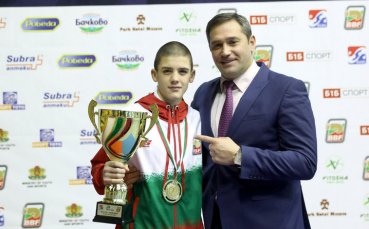 България спечели първи златен медал от Европейското за юноши и