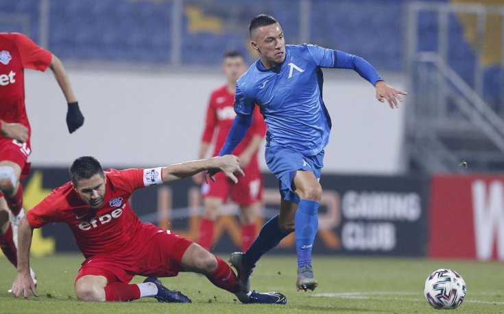 Мъри посъветва Стаси за трансфера