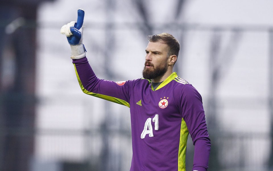Титулярният вратар на ЦСКА Густаво Бусато е влязъл в полезрението