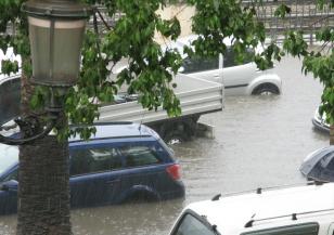Воден ад в Гърция заради циклона Елиас