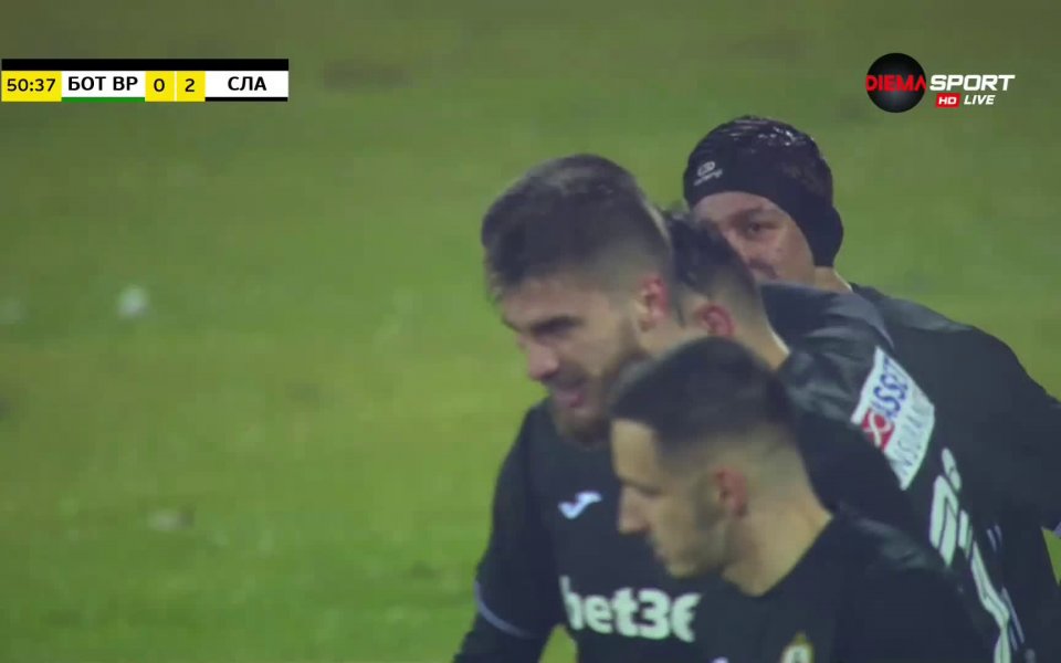 Гостите удвоиха аванса си след точен удар на Димитър Рангелов