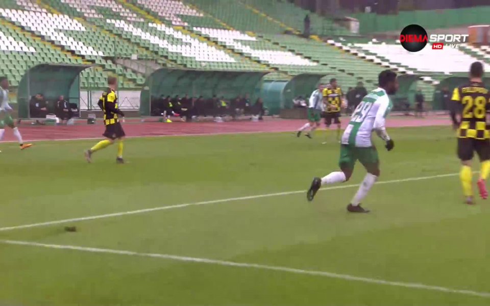 Крилото на Берое Еривалдо откри резултата срещу Ботев Пловдив в