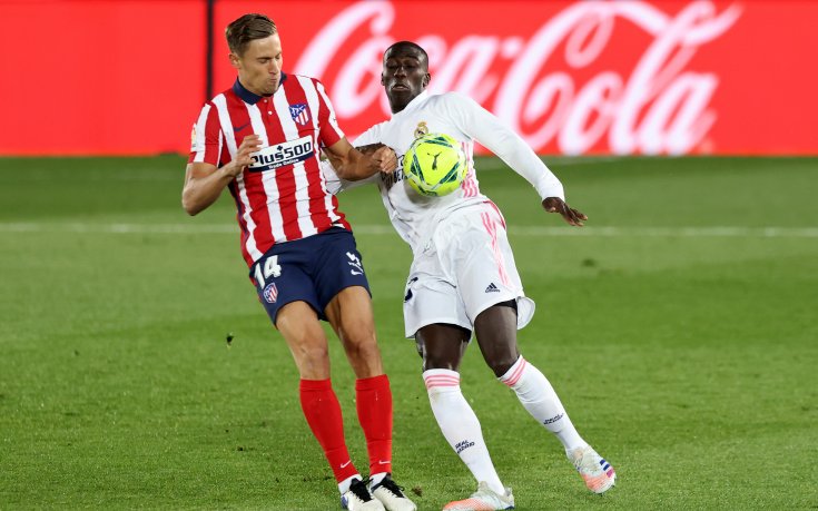 Реал триумфира в дербито на Мадрид