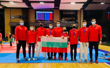 Българският национален отбор момчета до 14 г кадети се