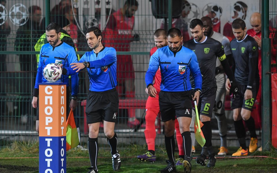 БФС отложи наказанията за инцидента на Царско село - Берое