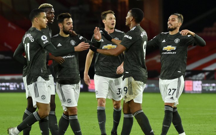 Манчестър Юнайтед отново спечели далеч от дома, Шефилд продължи да затъва