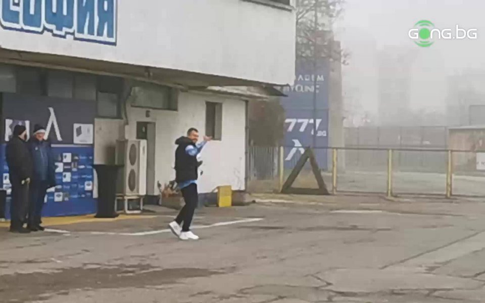 .native-ad-suggested-news { position: relative; margin-bottom: 40px; width: 100%; padding: 20px