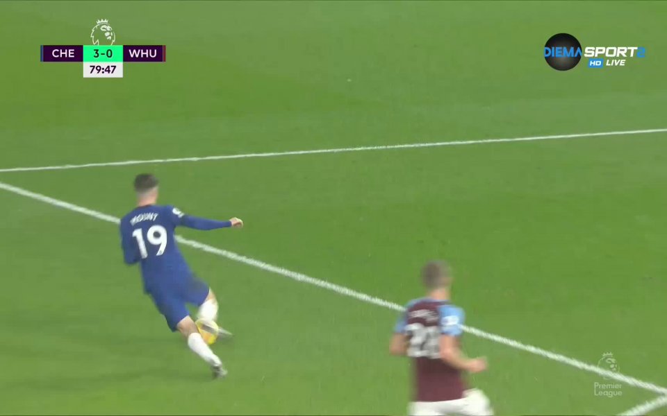 Отборът на Челси води с 3:0 в лондонското дерби с