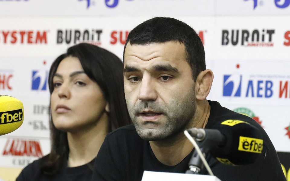 Треньорът на женския ни национален отбор по борба - Петър