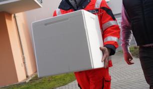 Месокомбинат и „Форд” се включват в доставките на ваксини в САЩ