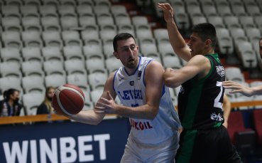 Баскетболният отбор на Левски Лукойл победи Черно море Тича със
