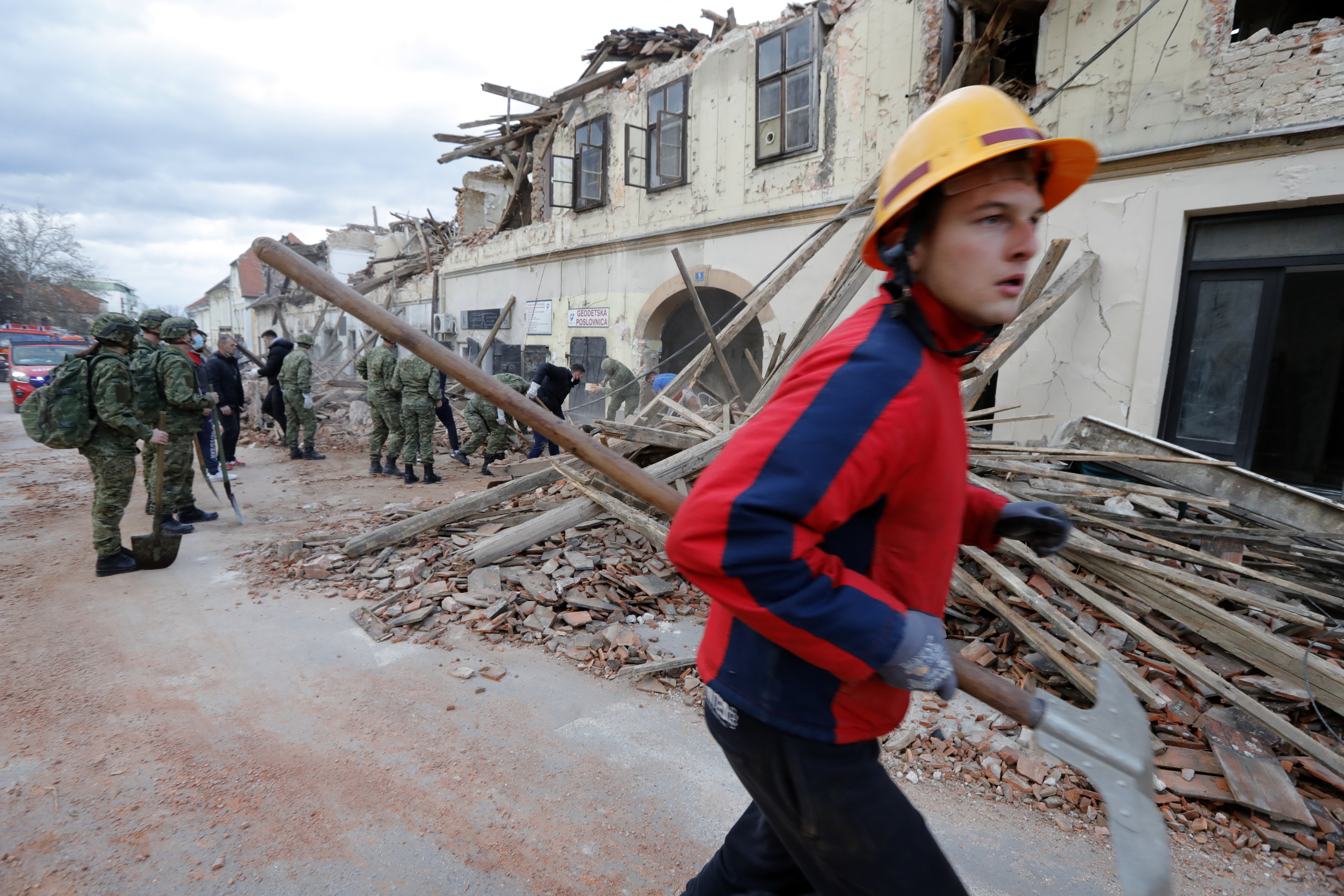 <p>Ново силно земетресение в Хърватия, разрушения и загинали</p>