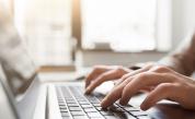 Кога работещите през платформи ще се признават за служители на трудов договор