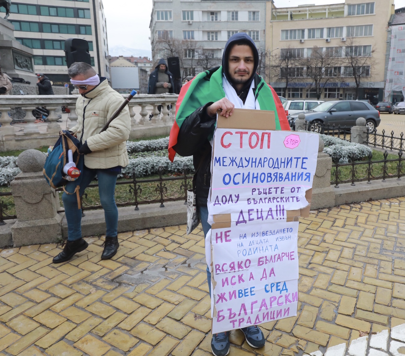 <p>В първия работен ден на депутатите: Протест на площад &quot;Народно събрание&quot;</p>