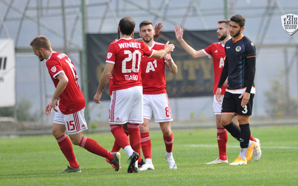 ЦСКА продължава с контролите си по време на лагера в