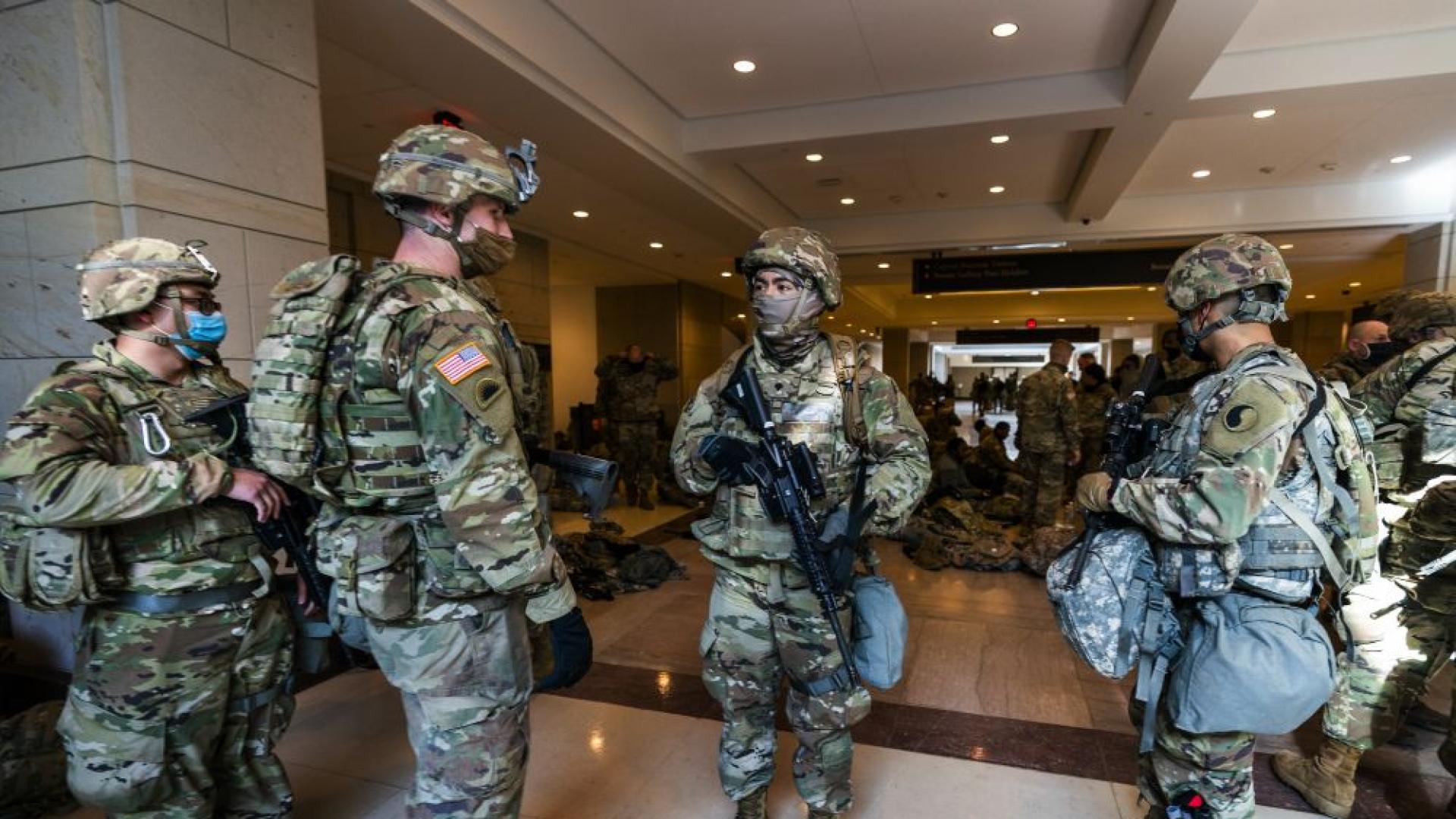 Правителството на американския президент Доналд Тръмп поиска в петък от