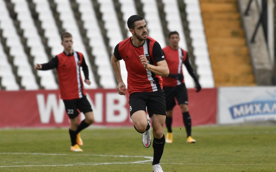 Представителният отбор на Локомотив Пловдив ще изиграе утре (18.01) втората